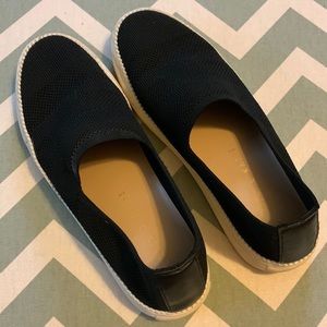 Kelly & Katie Black Stretch Sneakers